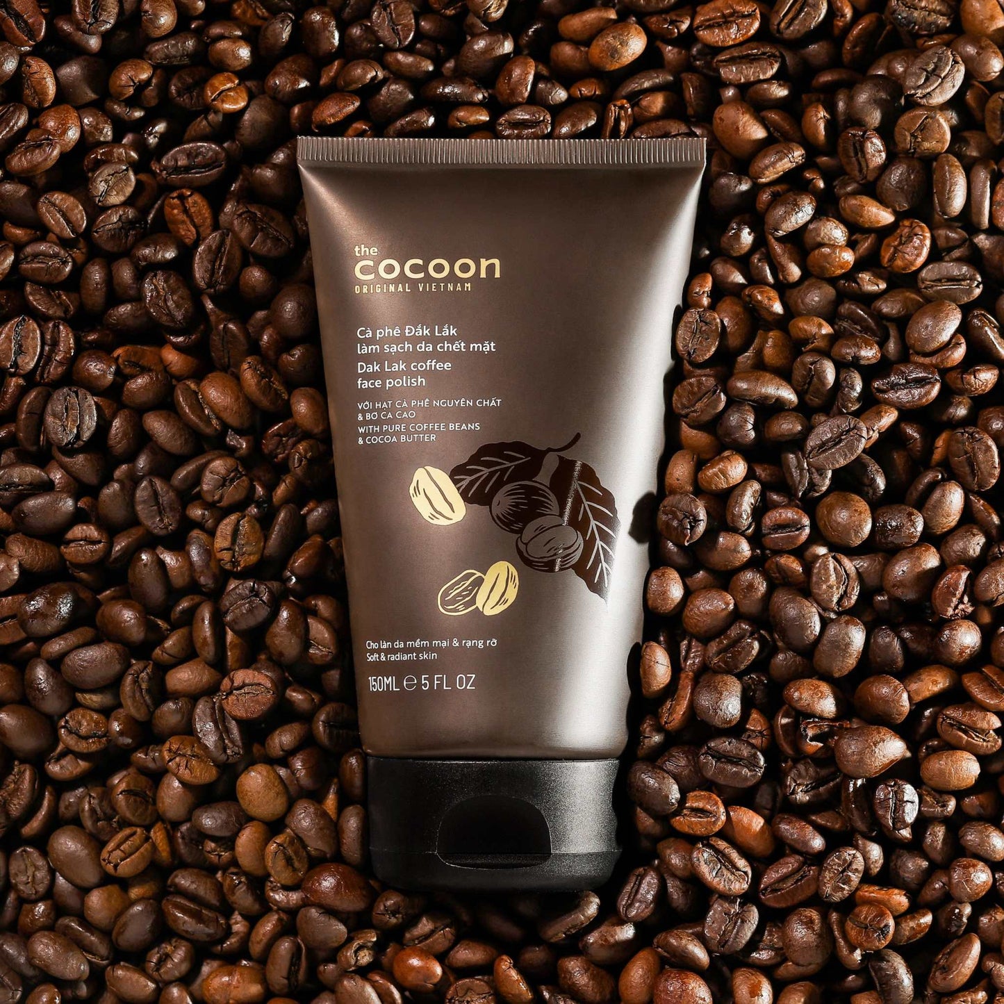 Cocoon Dak Lak Coffee Face Polish 150mlFinely ground Dak Lak coffee beans blended with Tien Giang cocoa butter to help you remove old and dull dead skin cells, awaken the fresh, energetic smooth and soft