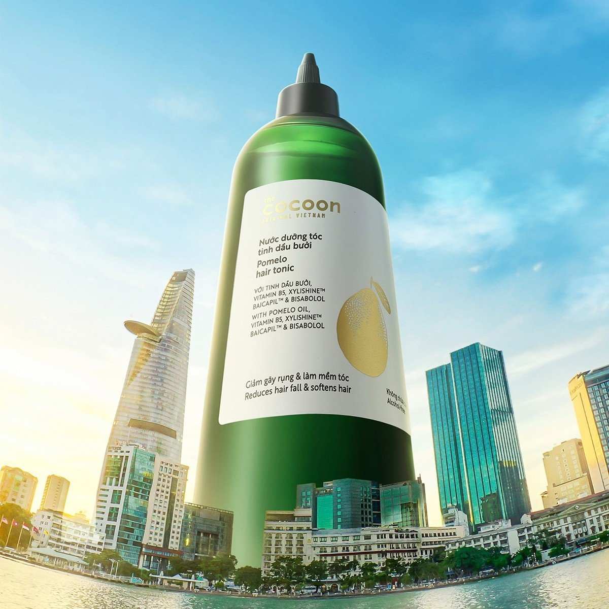 Cocoon Pomelo Hair Tonic 310mlThe vegan pomelo cocoon hair tonic is a treatment product for hair loss, weak hair, thin hair and slow hair growth.From Vietnamese traditional pomelo peel oil blend
